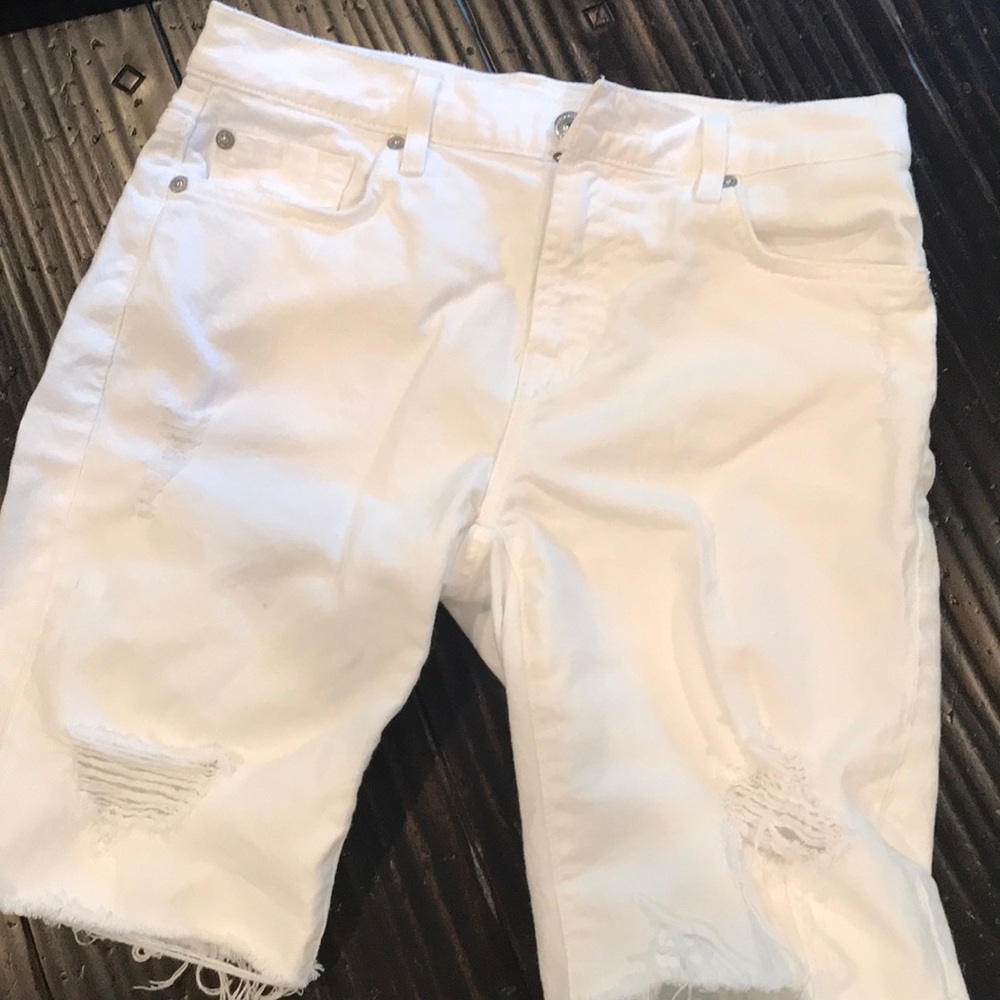 7 FOR ALL MANKIND. Size 25. White Denim Shorts.